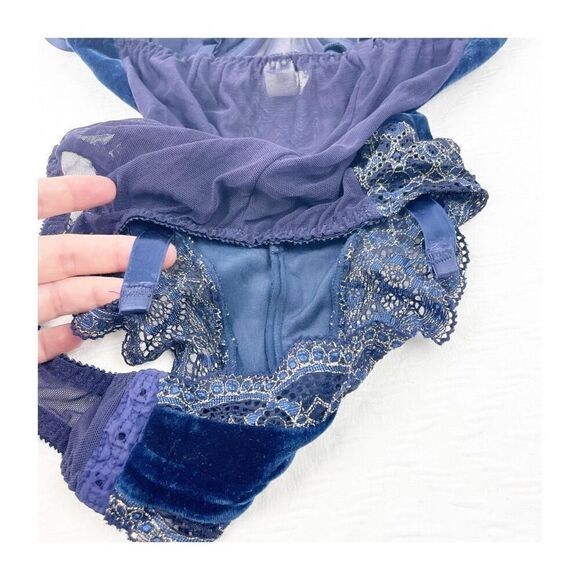 Vintage Victorias Secret Velvet lace one piece bodysuit royal blue deep v snap c - Picture 12 of 16